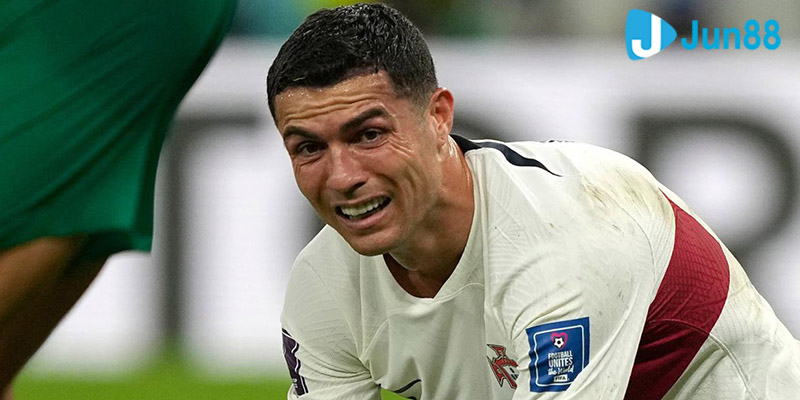 Ronaldo đã rơi nước mắt sau trận thua Maroc vs Bồ Đào Nha